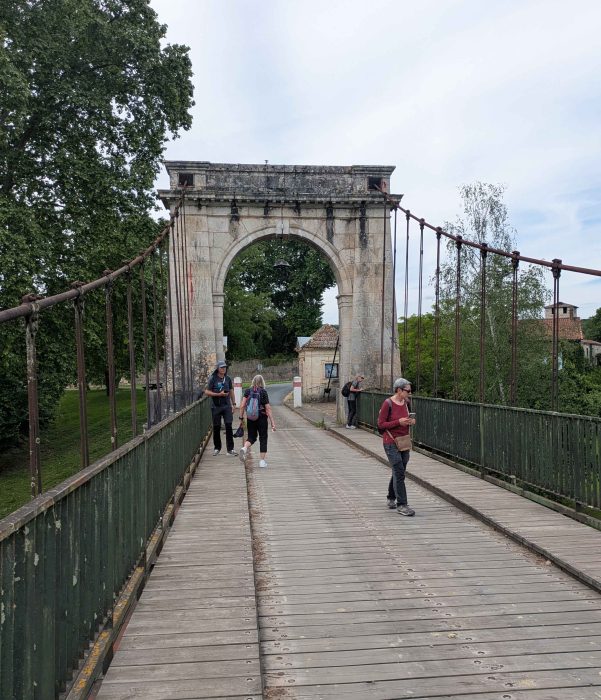 Le pont suspendu de Vianne